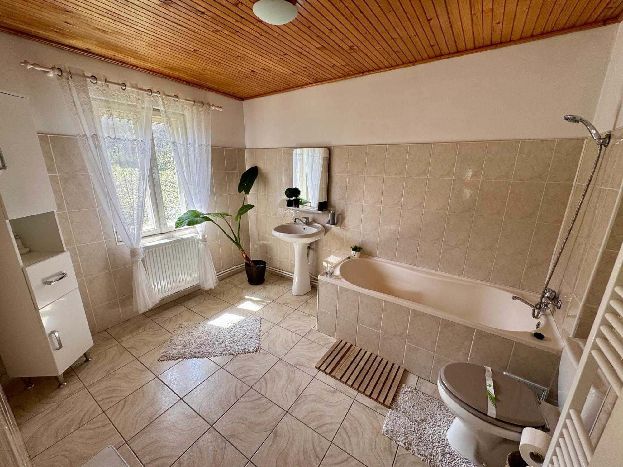 Vila Cozy, Panorama Superba, Gratar Si Relaxare Piatra Neamţ Eksteriør bilde